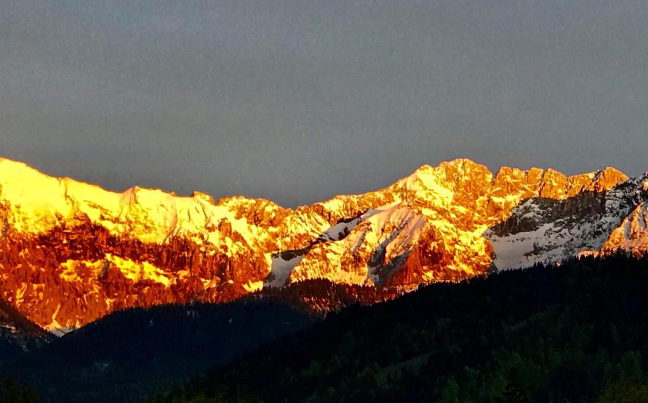 Appartamento Landhaus Alpenblick Garmisch-Partenkirchen Esterno foto